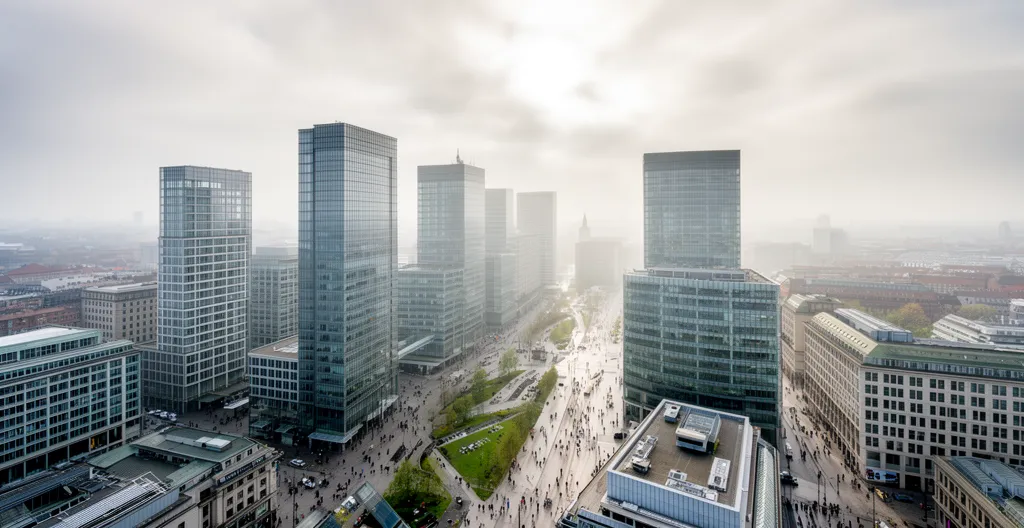 Vue aérienne quartier d'affaires européen moderne avec immeubles tertiaires